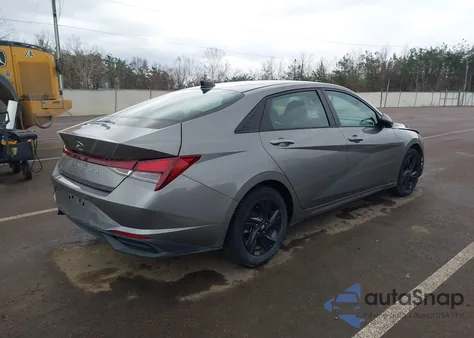 2021 Hyundai Elantra Sel from USA, damaged, VIN KMHLS4AG4MU063610